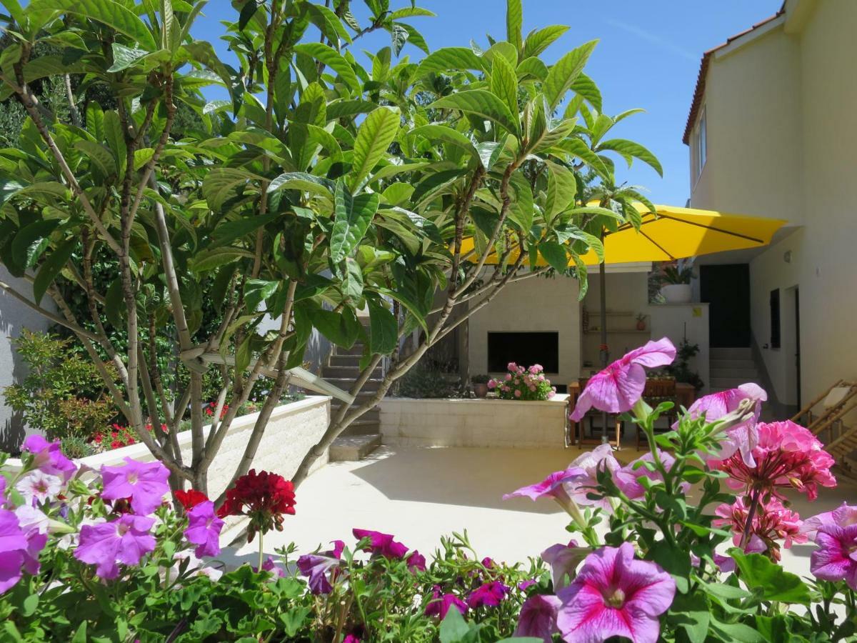 Apartments Kuzmanic Omis Ngoại thất bức ảnh