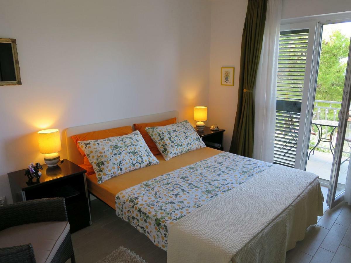 Apartments Kuzmanic Omis Ngoại thất bức ảnh