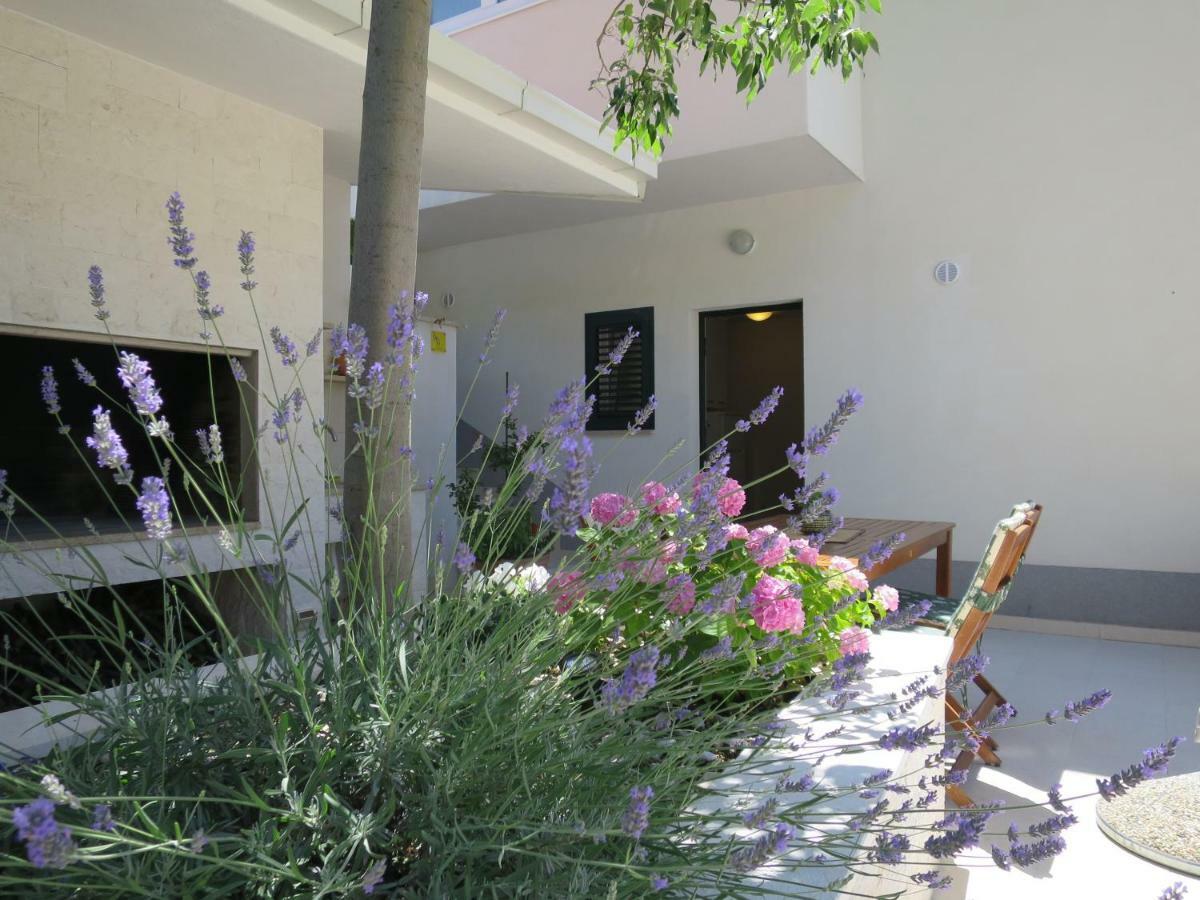 Apartments Kuzmanic Omis Ngoại thất bức ảnh
